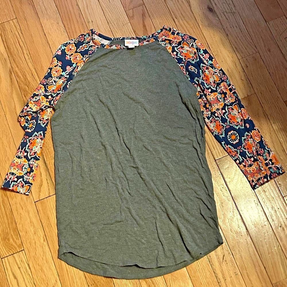 Lularoe Gray Multi Color Raglan Sleeve Randy T Shirt Top Size XS T32-7